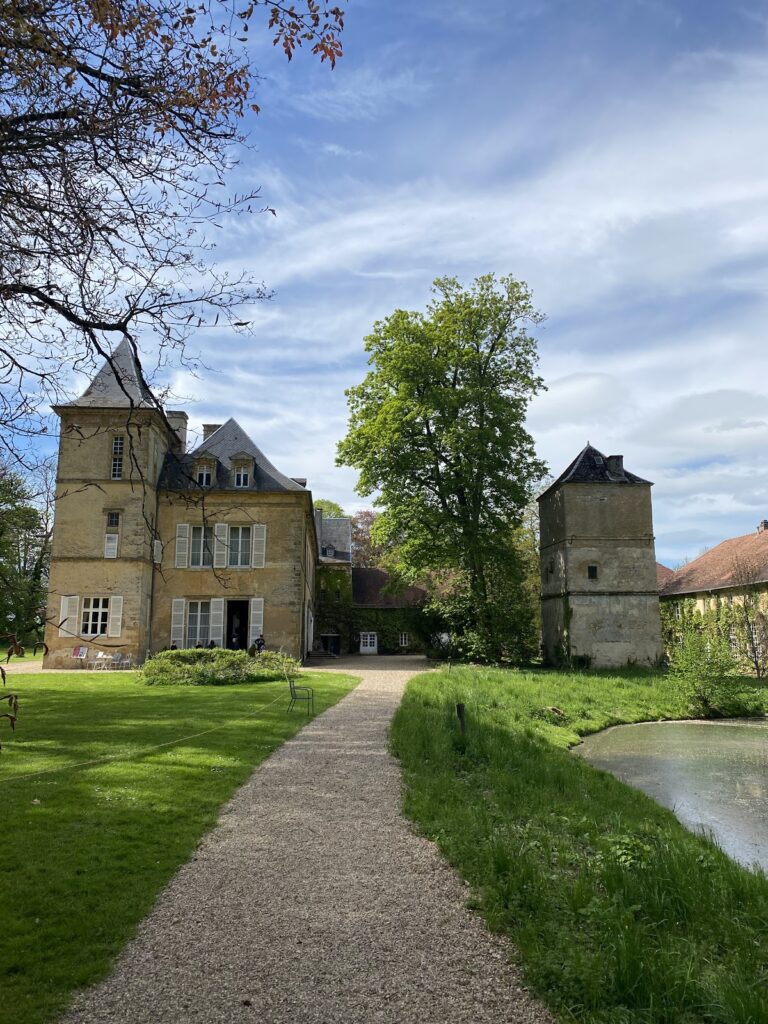 Preisch Château: A Fortified Historic Residence in France 4 Château de Preisch
