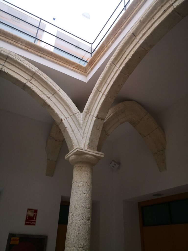 Palacio de los Marqueses de Cabra: A Neoclassical Palace in Almería 1 Palacio de los Marqueses de Cabra