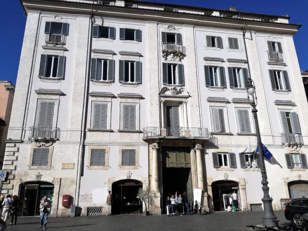 Palazzo Fusconi-Pighini