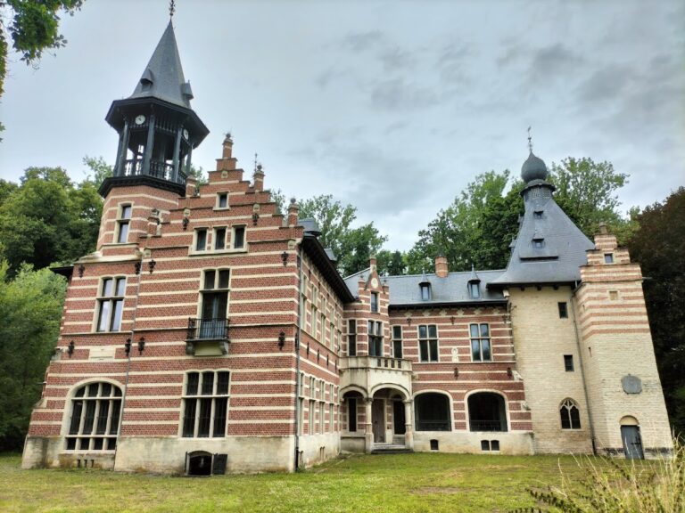 Ter Meeren Castle: A Historic Seat of Zaventem and Sterrebeek
