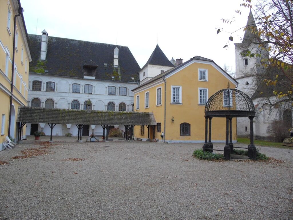 Schloss Hagenau