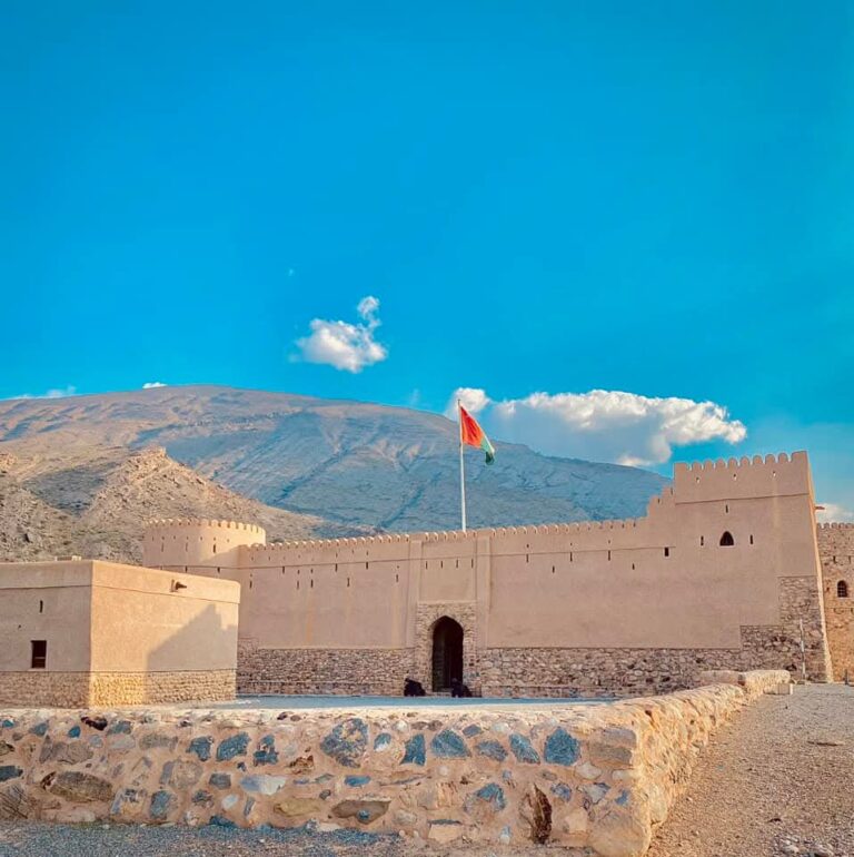 Awabi Fort: A Strategic Omani Fortification