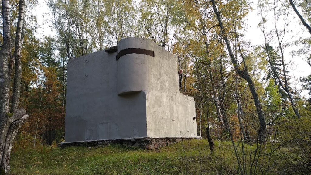 Seraya Loshad Fort: A Coastal Defence Battery in Russia 3 Seraya Loshad Fort