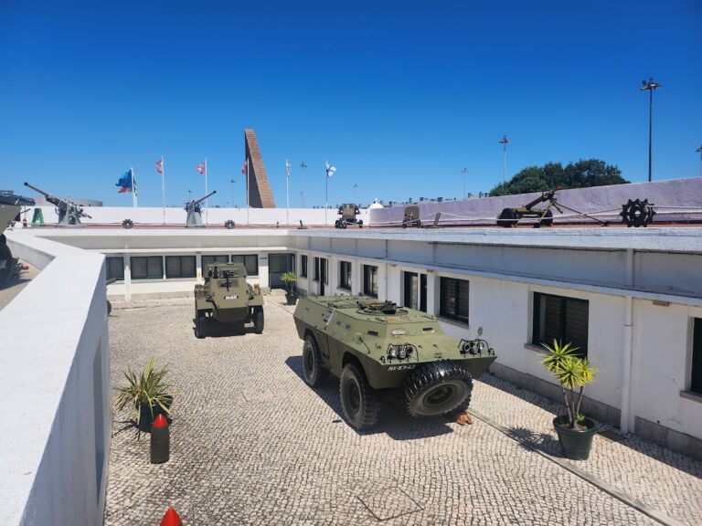Forte do Bom Sucesso: River Fort and Combatant Museum in Lisbon