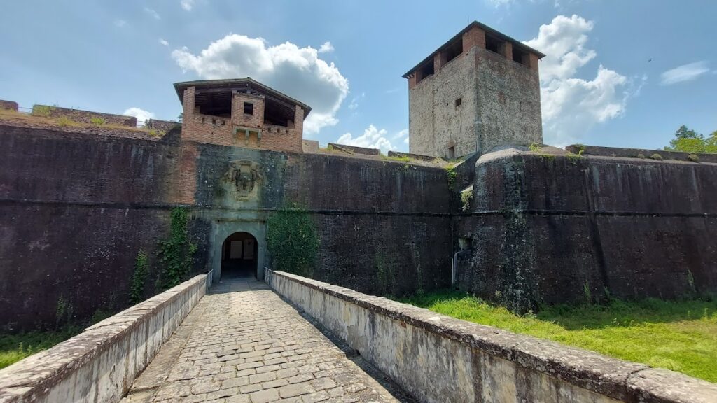 Fortezza Santa Barbara: Renaissance Fortress in Pistoia 2 Fortezza Santa Barbara