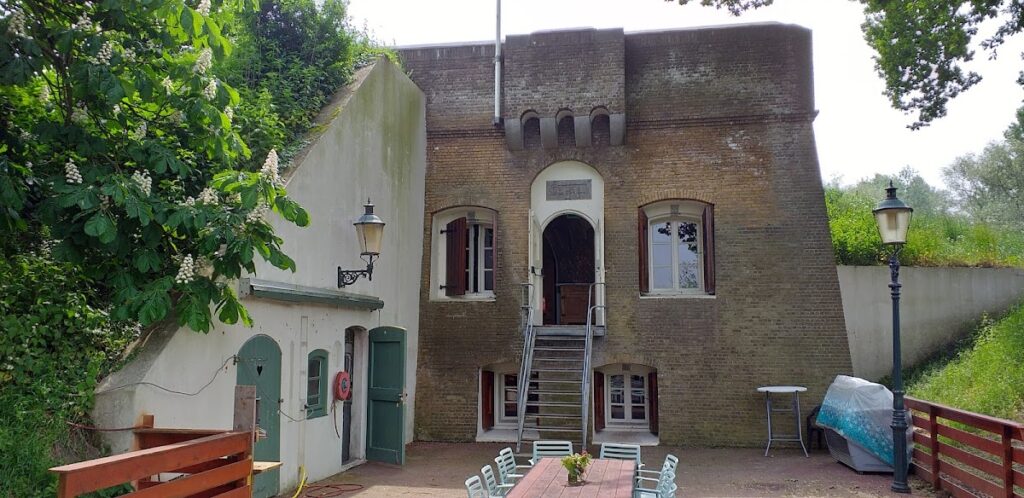 Fort de Hel: A Historic Fortress near Willemstad, Netherlands 2 Fort de Hel