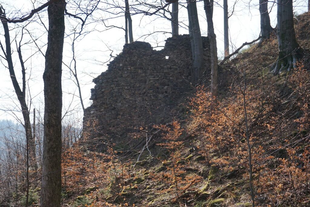 Edelštejn: A Medieval Border Castle in Czechia 2 Edelštejn