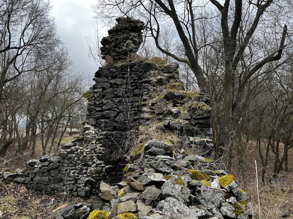 Křečov Castle: A Gothic Knightly Residence in Czechia 1 Křečov Castle