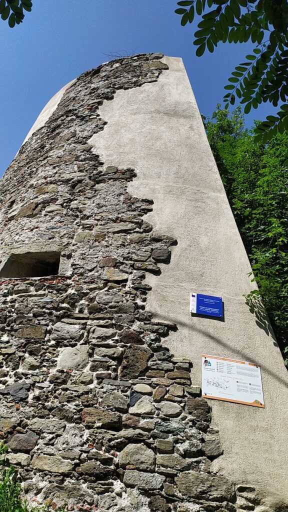 Dego Castle: A Medieval Defensive Fortification in Italy 2 Dego Castle