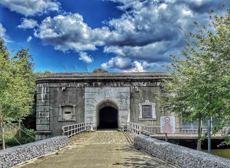 Fort van Koningshooikt: Belgian concrete fort in Antwerp’s defensive ring