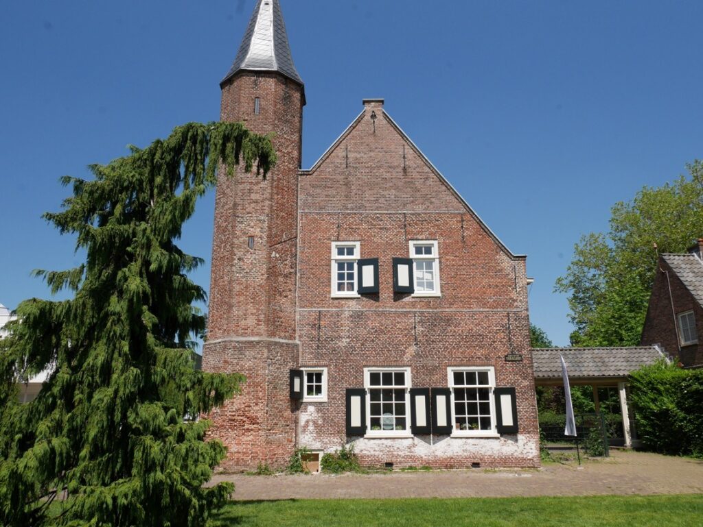 Huis ter Kleef: A Medieval Castle in Haarlem, Netherlands 2 Huis ter Kleef