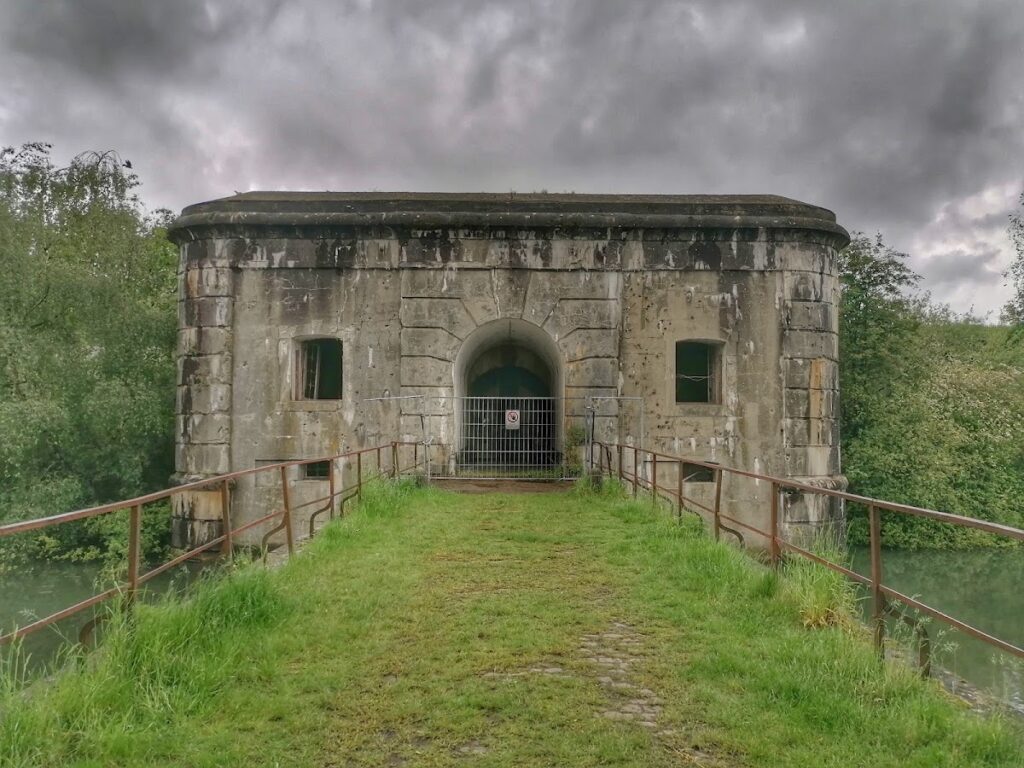 Fort van Haasdonk: A Belgian Fort in the Fortified Position of Antwerp 2 Fort van Haasdonk