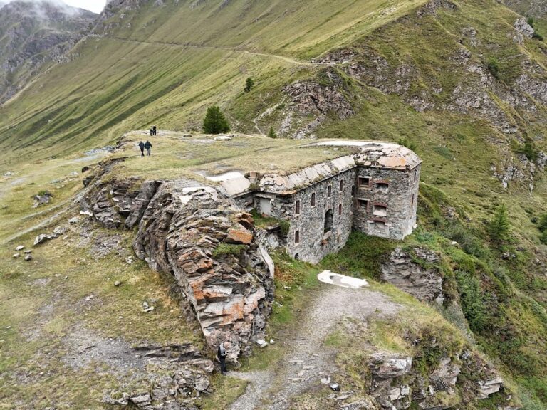 Forte del Colle delle Finestre: An Italian Alpine Supporting Fort