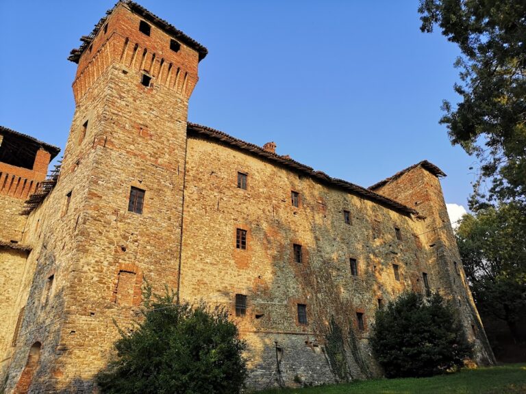Castello della Boffalora: A Medieval and Renaissance Fortification in Italy