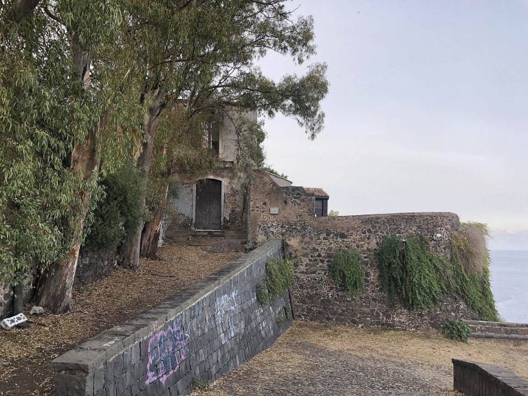 Fortezza del Tocco: A Spanish Coastal Fortress at Acireale