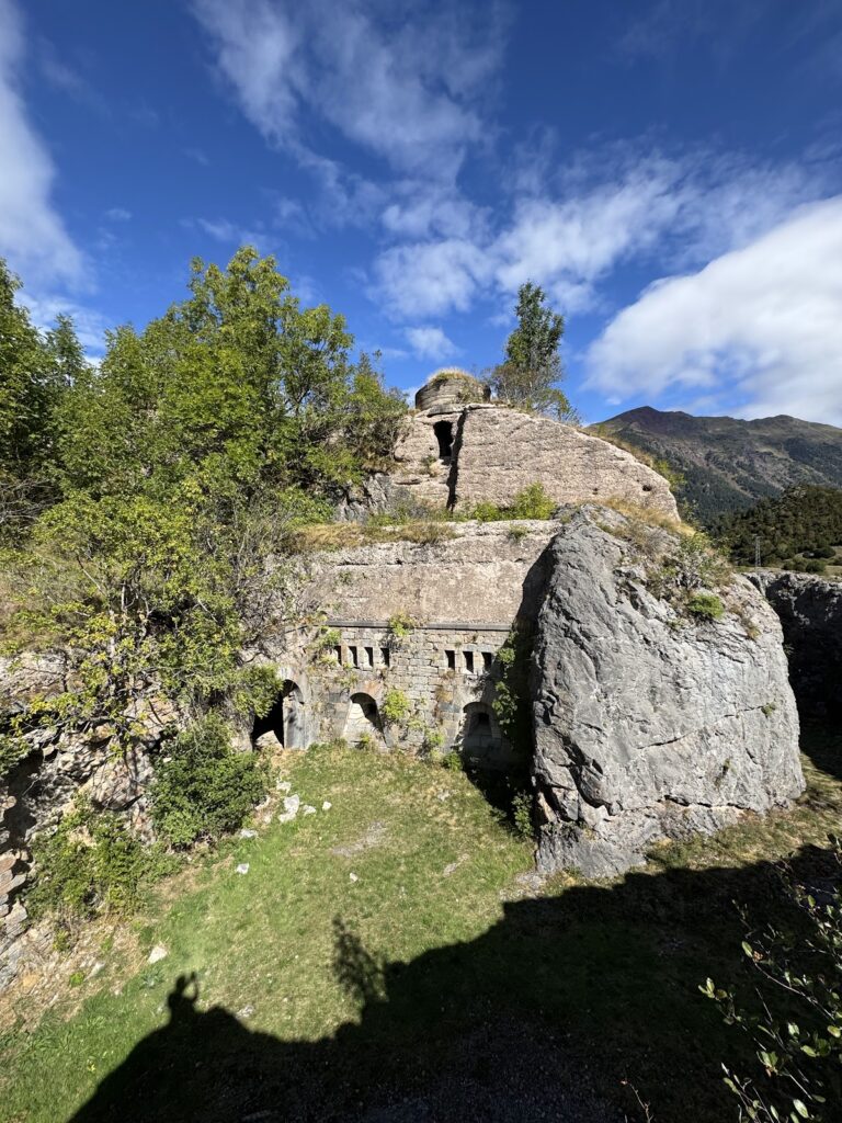 Fuerte de Coll de Ladrones: A Mountain Fort Defending the Canfranc Valley