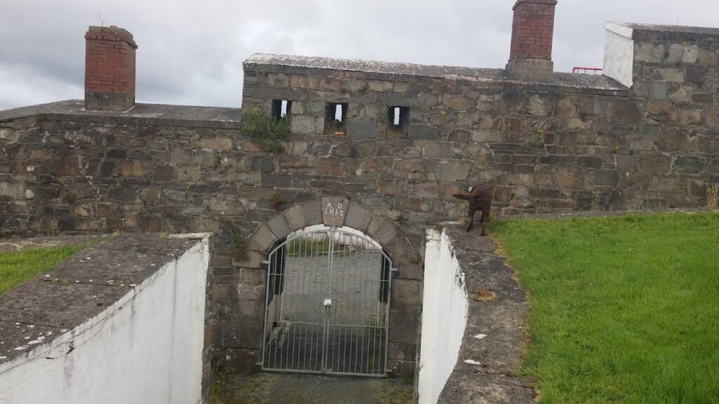 Neds Point Fort: A Napoleonic Coastal Battery in Ireland 1 Neds Point Fort