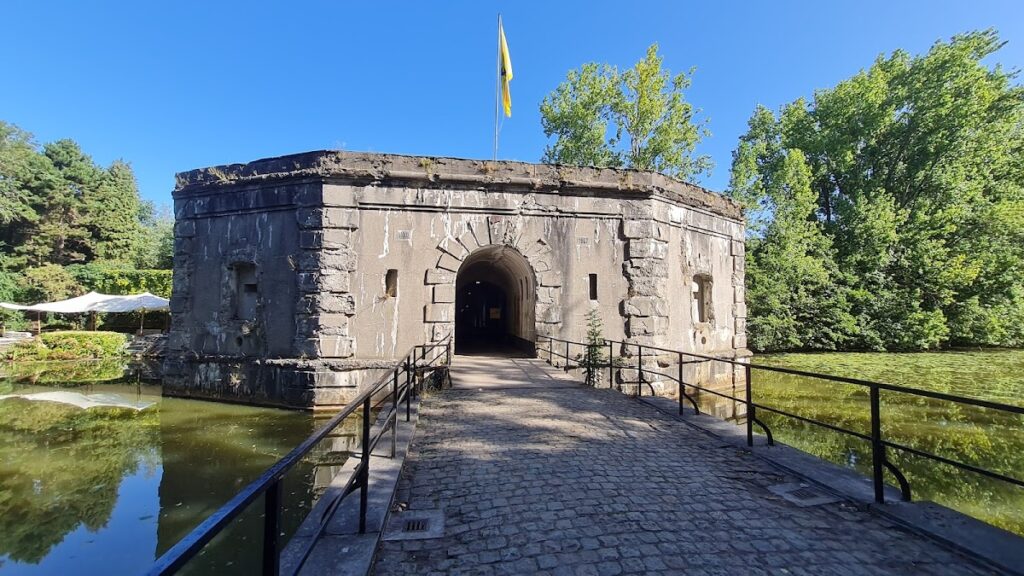 Fort of Stabroek: An Armoured Fort in Antwerp’s National Redoubt 1 Fort of Stabroek
