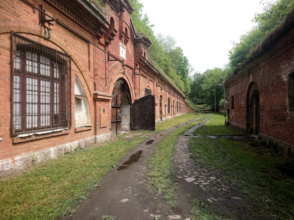Fort III of the Modlin Fortress: A Polish Defensive Fort and Prison 1 Fort III of the Modlin Fortress