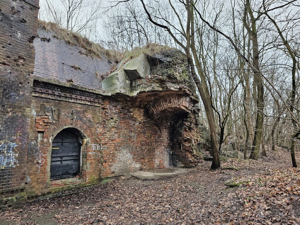 Fort IVa: A Detached Fort of the Poznań Fortress 3 Fort IVa
