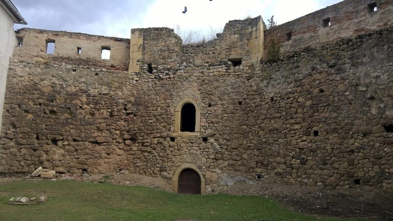Citadel Aiud: A Fortified Church Complex in Romania