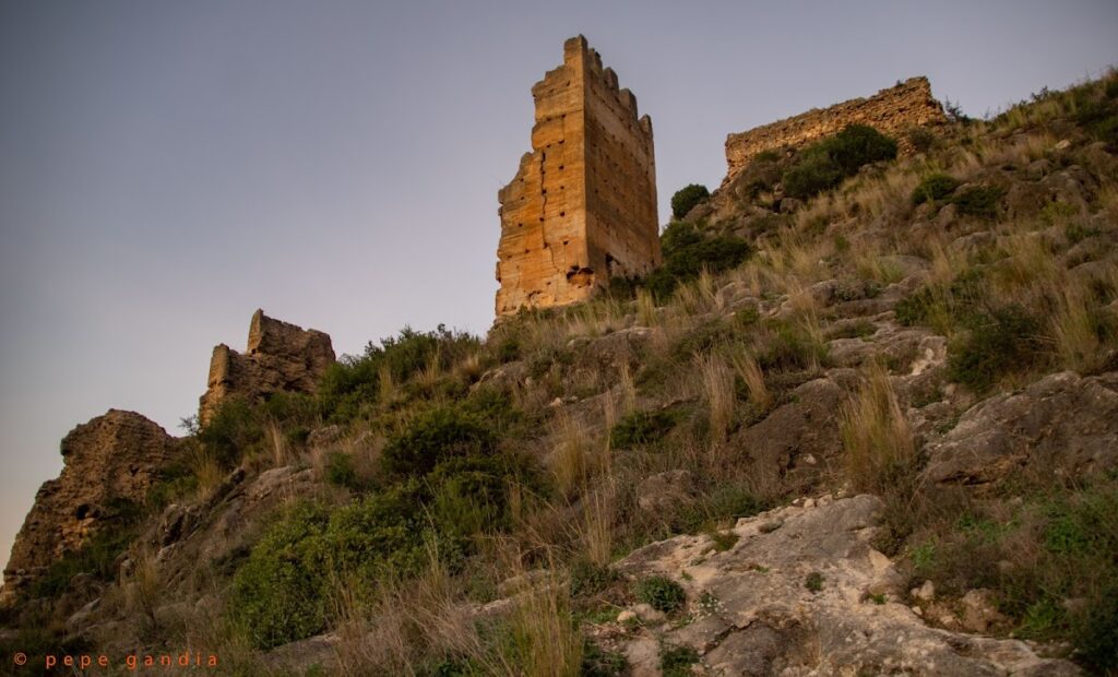 Castell de Moixent: A Medieval Fortress in Valencia 2 Castell de Moixent