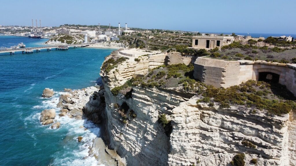 Fort Delimara: A British Coastal-Defence Fort in Malta 2 Fort Delimara