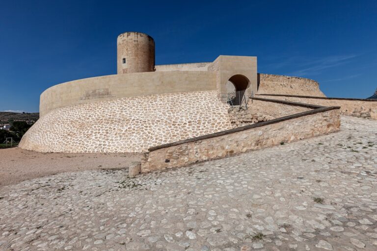 Castillo de Elda: An Almohad Fortress and County Palace