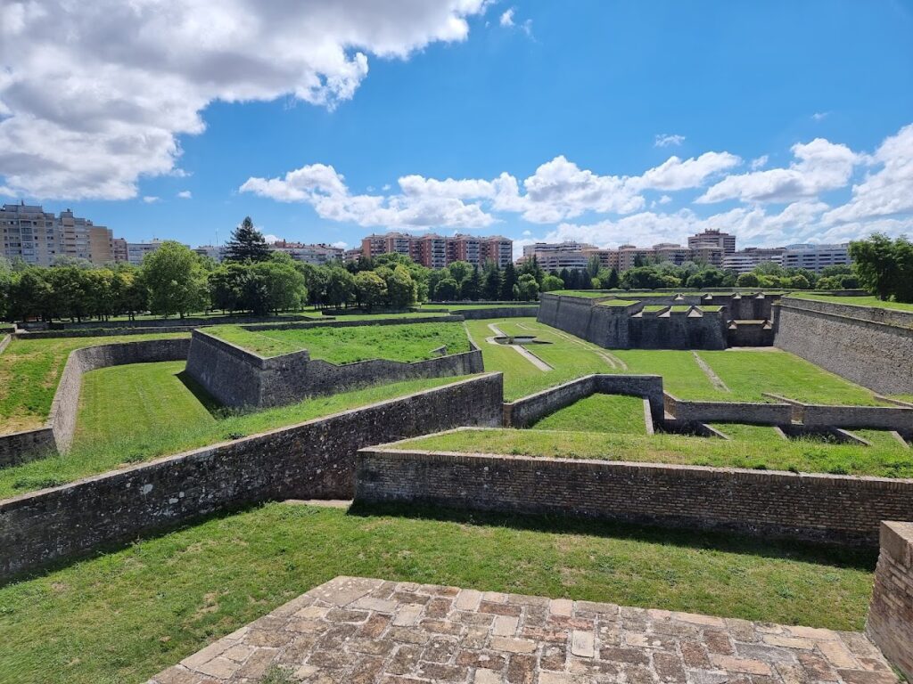 Citadel of Pamplona: A Renaissance Military Fortification in Spain 1 Citadel of Pamplona