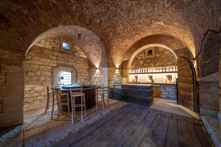 Forte Monte Folaga: An Austrian Fortification near Pastrengo