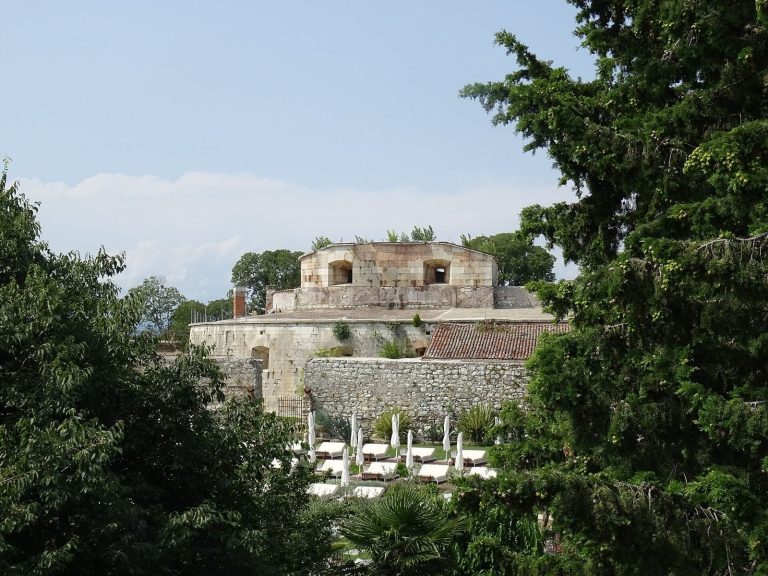 Forte Monte Folaga: An Austrian Fortification near Pastrengo