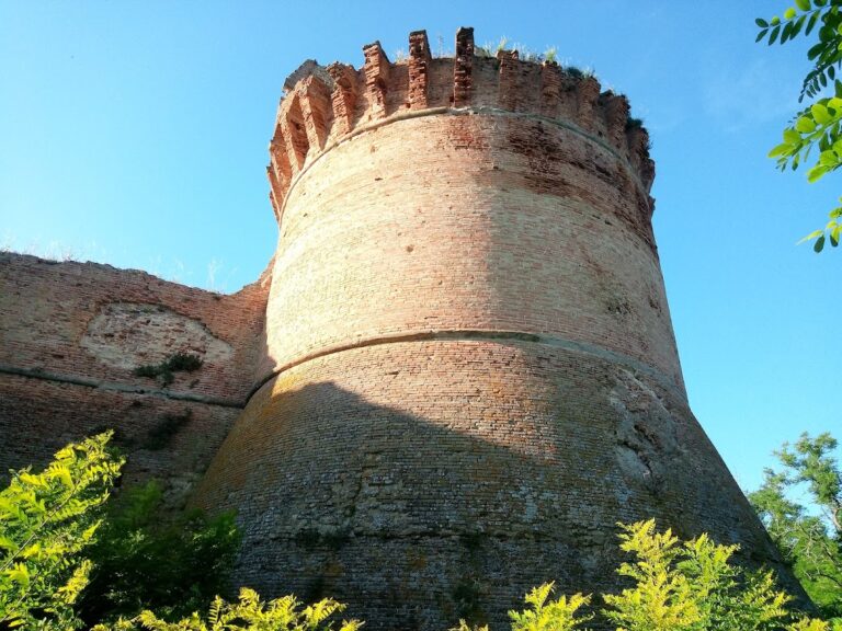 Rocca di Monte Poggiolo: A Renaissance Frontier Fortress in Italy