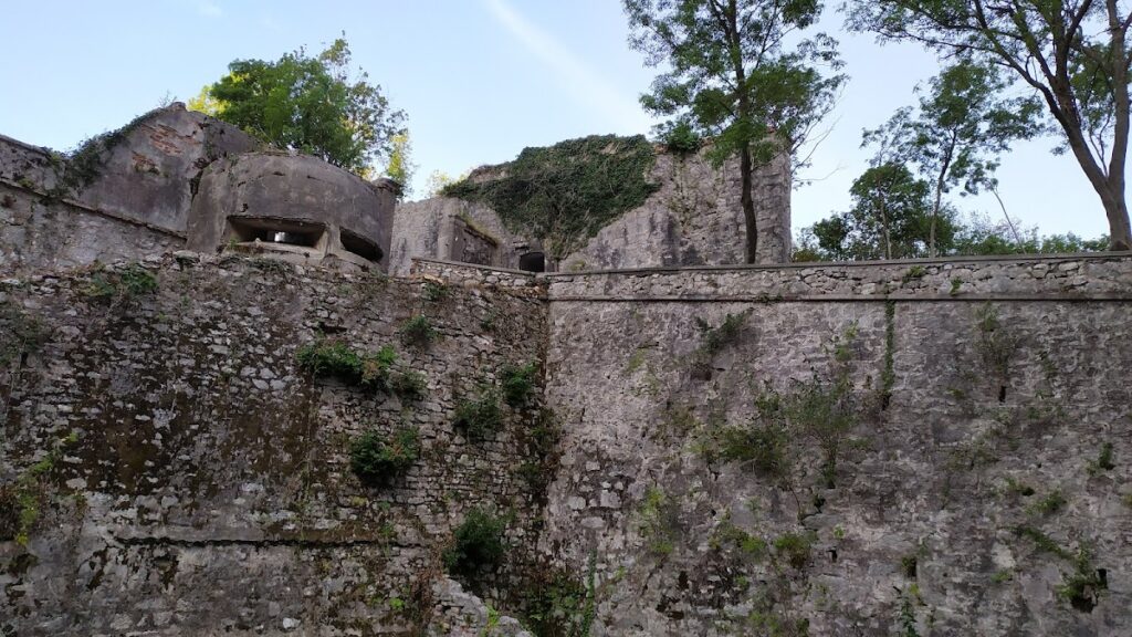 Forte di Monte Ercole: An Italian Frontier Fortification at Gemona del Friuli 2 Forte di Monte Ercole