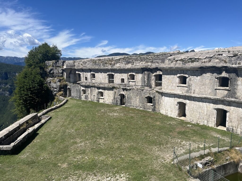 Forte Corbin: An Italian First World War Fortress 4 Forte Corbin