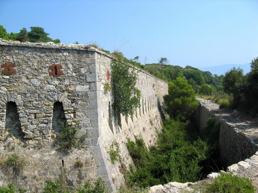 Forte Cavour: A Nineteenth-Century Fortress on Palmaria Island 2 Forte Cavour
