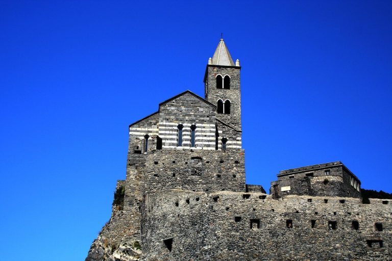 Forte Cavour: A Nineteenth-Century Fortress on Palmaria Island