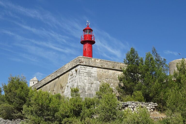 Fort of São Teodósio da Ponta do Cavalo: A Portuguese Coastal Fortification