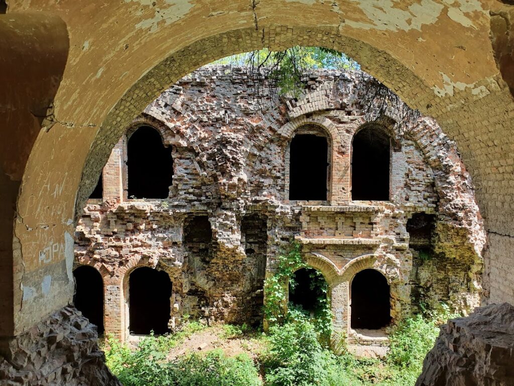 Tarakanivskiy Fort: A Russian Imperial Frontier Fortress in Ukraine 2 Tarakanivskiy Fort