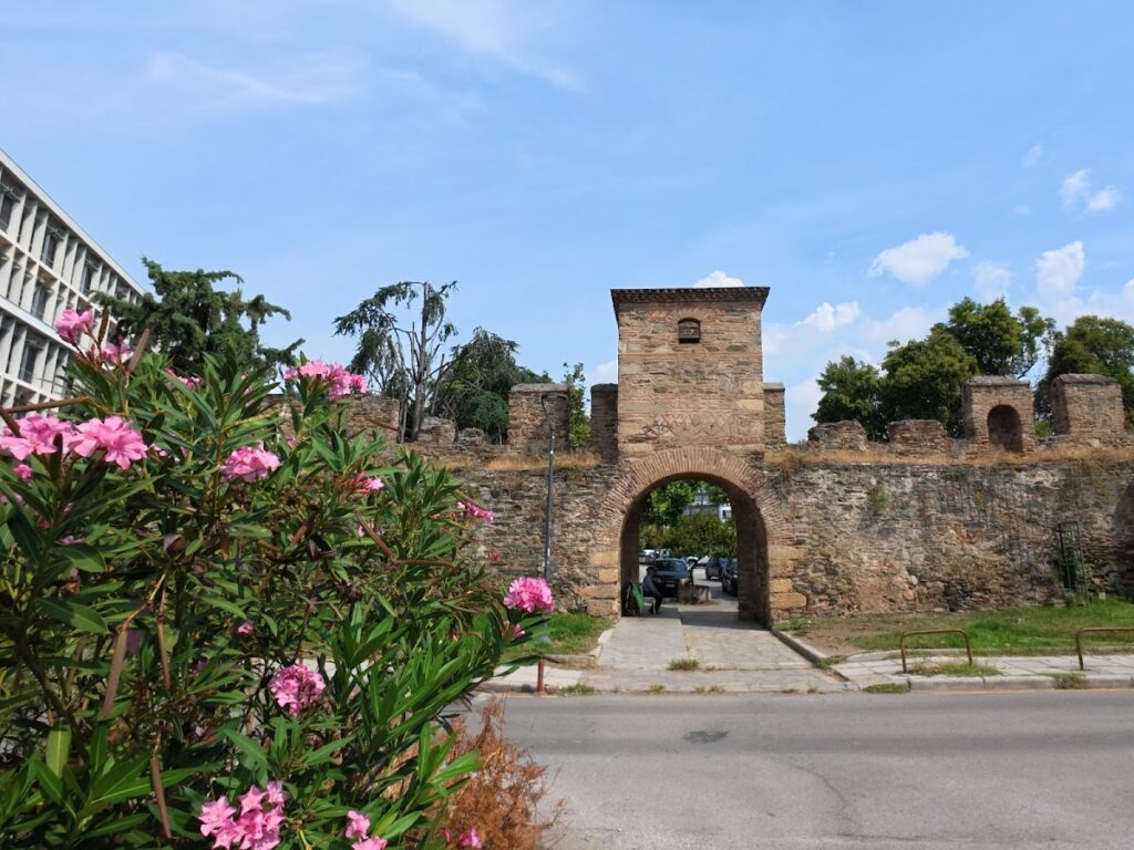 Fortress of Vardari: Ottoman Western Defense of Thessaloniki 2 Fortress of Vardari