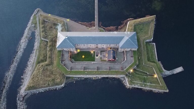 Drottningskär Citadel: A Seventeenth-Century Naval Fortification in Sweden