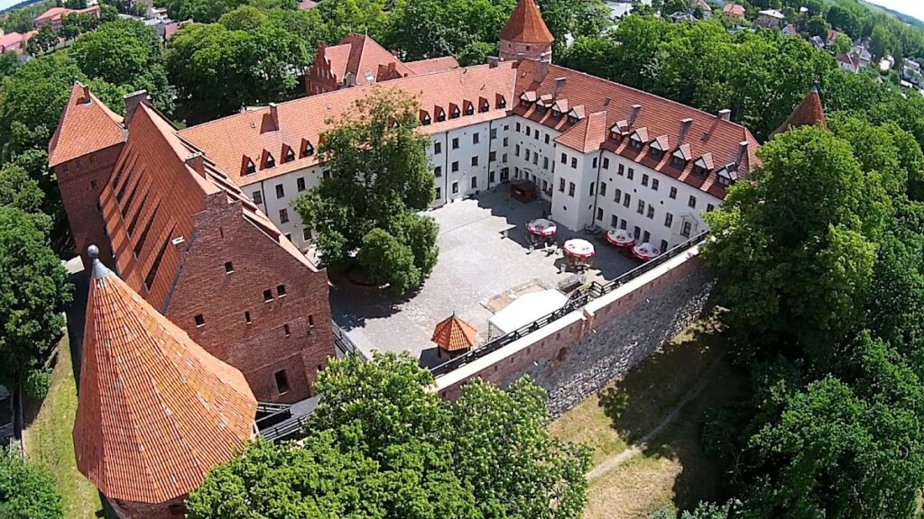 Bytów Castle: A Teutonic Gothic Fortress in Poland 2 Bytów Castle