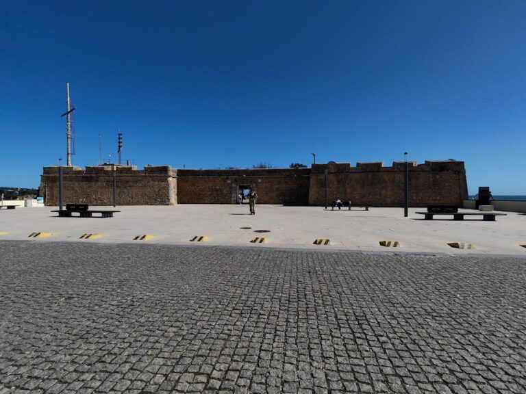 Fort of Santa Catarina, Portimão: 17th-century Coastal Fortification