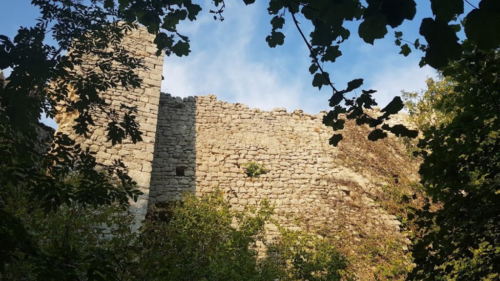Castrum Porciani: A Medieval Fortified Stronghold near Ferentino 1 Castrum Porciani