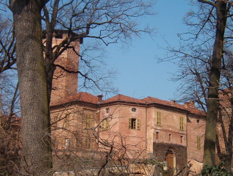 Castello di Sommariva del Bosco: A Historic Fortress and Aristocratic Residence in Italy