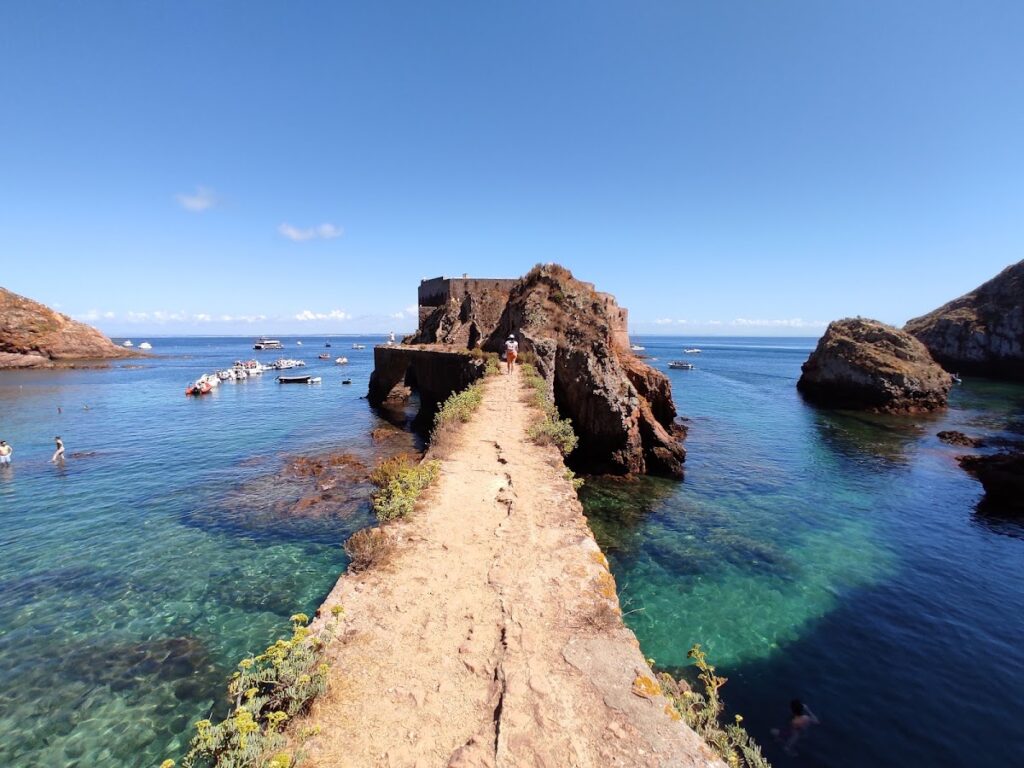 Fort of São João Baptista Berlengas: A Portuguese Coastal Stronghold 4 Fort of São João Baptista Berlengas