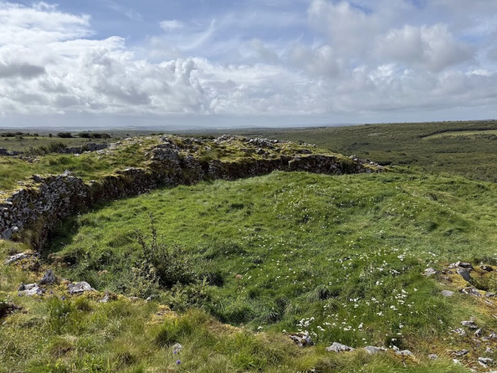 Cahercommaun: An Early Medieval Ringfort in Ireland 1 Cahercommaun