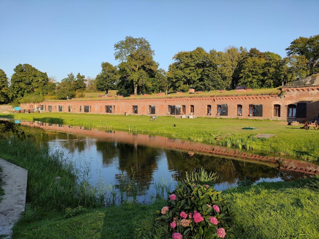 Fort № 11 Denkhoff: A German Fortress in Kaliningrad 4 Fort № 11 Denkhoff