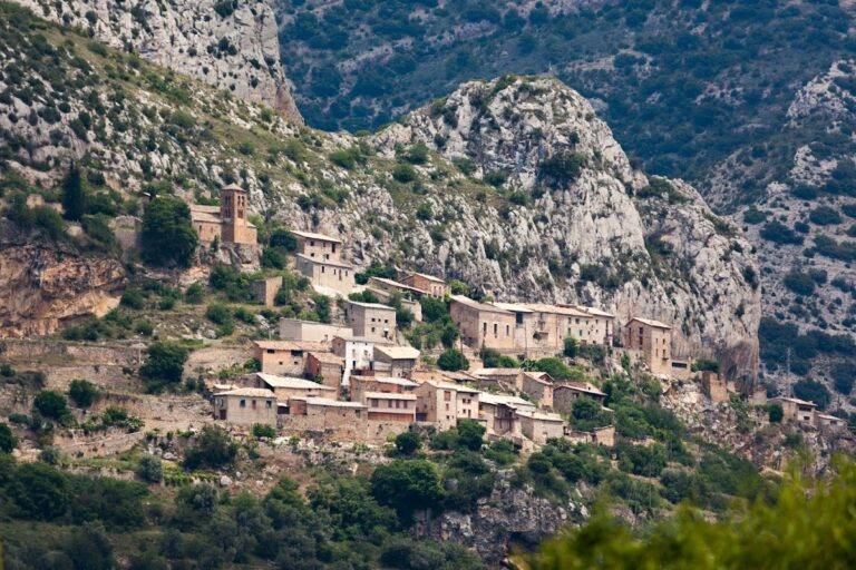 Castell d’Abella de la Conca: A Romanesque Medieval Castle in Spain