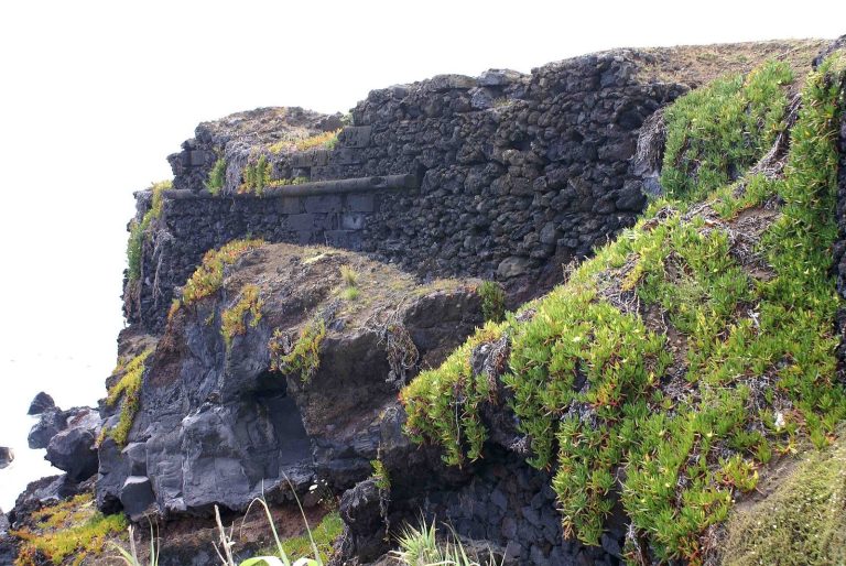 Forte das Cinco Ribeiras: A Portuguese Coastal Fortification in the Azores