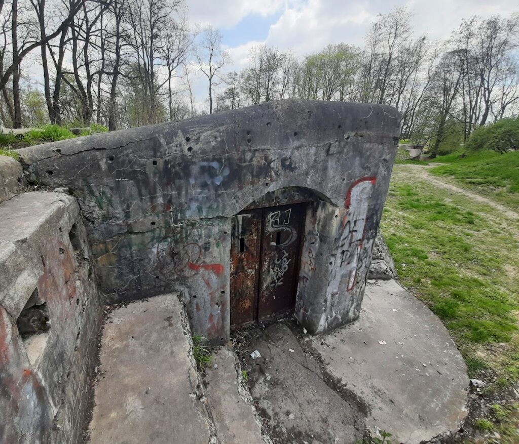 Fort 48a “Mistrzejowice”: An Auxiliary Armored Fort in Kraków 2 Fort 48a "Mistrzejowice"